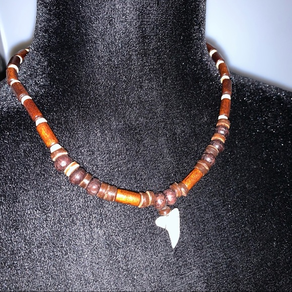 NWOT Necklace - Picture 8 of 9